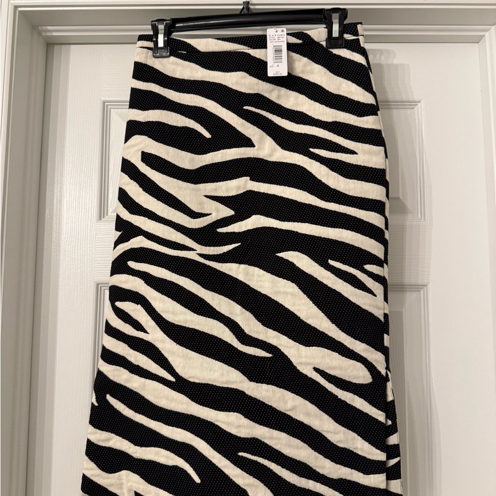 Natori Black and White Zebra Pencil Skirt